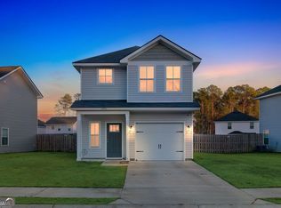 1296 Grayson Ave, Hinesville, GA 31313