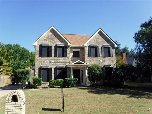 1st image of 4126 Briar Hill Dr