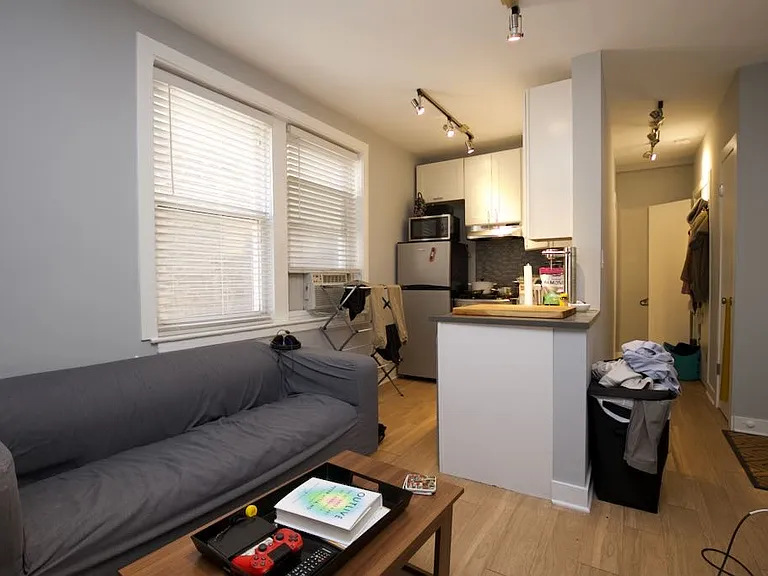 511 W Belmont Ave #43 — Photo 13