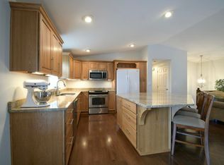 307 Alcott Rd, Saint Matthews, KY 40207