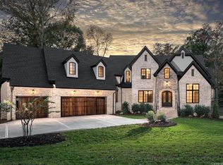 630 Elizabeth Ln, Matthews, NC 28105