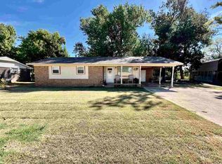 1606 N 12th St, Perry, OK 73077