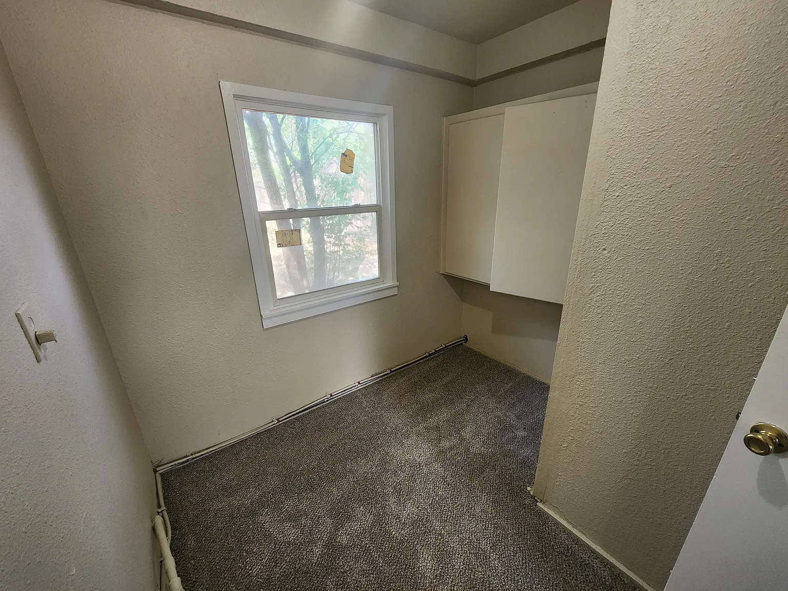 2 bed, 1.5 bath, 860 sqft, $1,250 — Photo 3