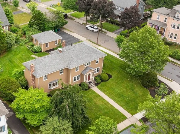 87 Fair Oaks Ave, Newton, MA 02460