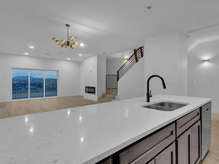 1519 Golden Hill Ter — Photo 16