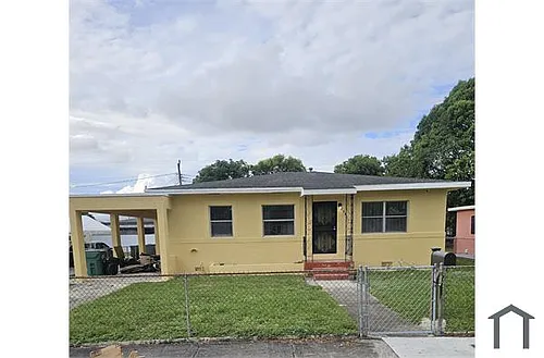 2983 NW 69th Ter Photo 1