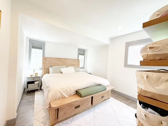 208 S Summit Ave — Photo 27