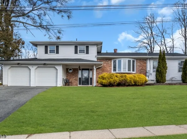 1 William Ct, Roxbury Twp., NJ 07876