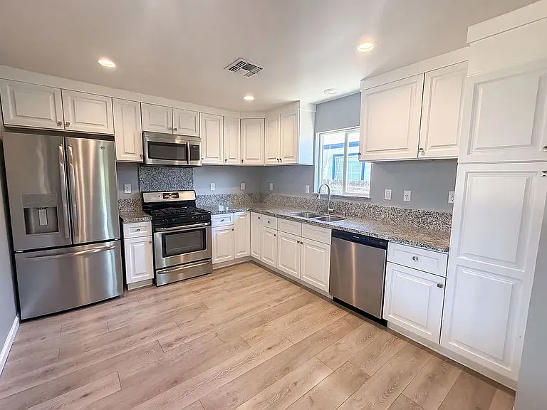 1140 Edmonton Dr — Photo 11