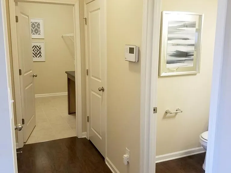 508 Excalibur Dr — Photo 7