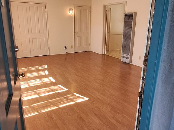 3rd image of 5400 Franklin Ave #4