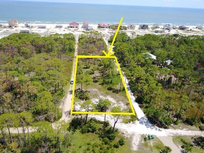 1377 E Gulf Beach Dr, Eastpoint, FL, 32328