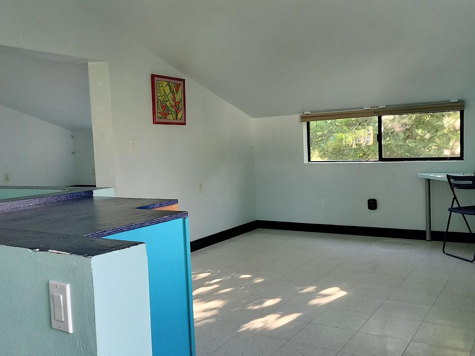 Dining room / office space.