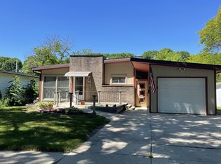 4029 S 57th St, Milwaukee, WI 53220