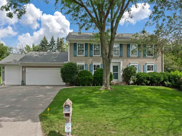 5780 Ivanhoe Cir, Fitchburg, WI 53711