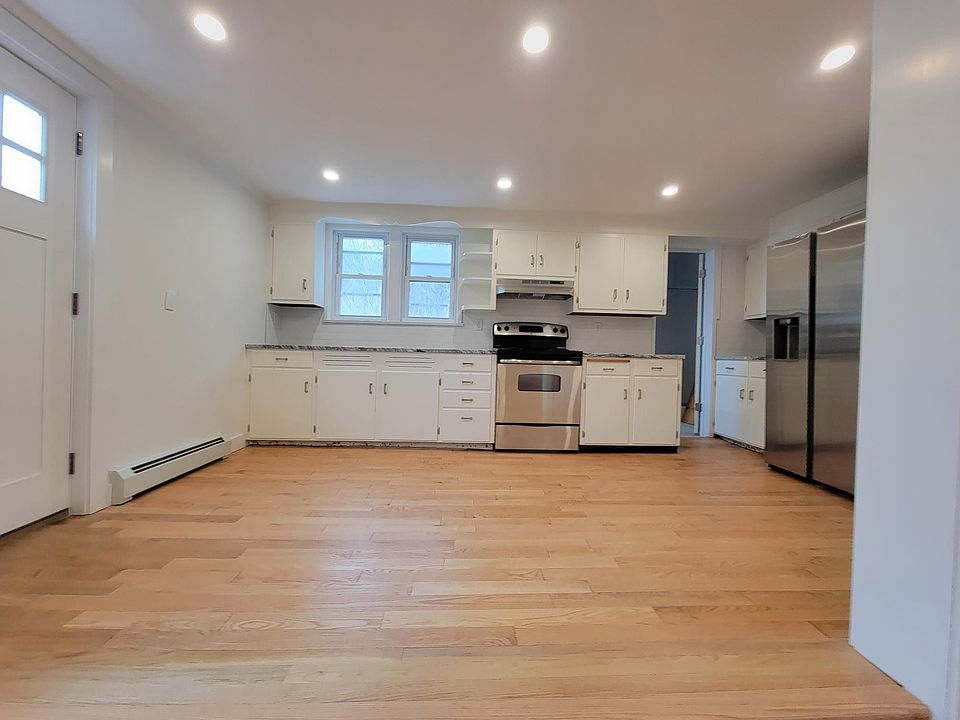 Open layout kitchen all new appliances