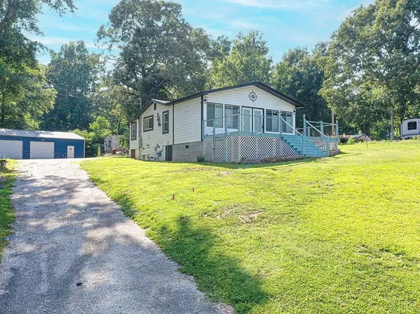 853 Relax St, Waterloo, SC 29384