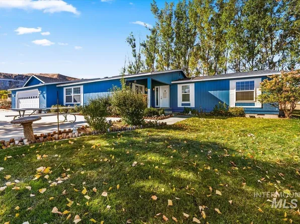 1915 W South Slope Rd, Emmett, ID 83617