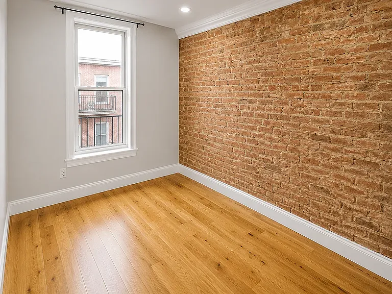 1099 Jefferson Ave #2 — Photo 5