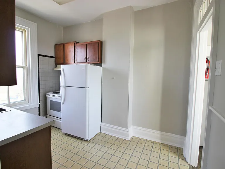 344 Hodgson St #4 — Photo 7