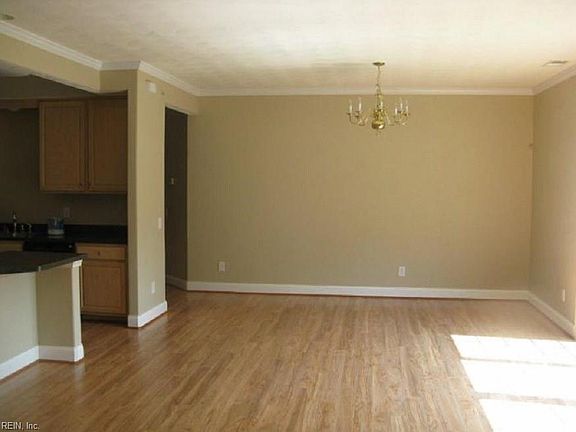 4th image of 115 Grant Ct