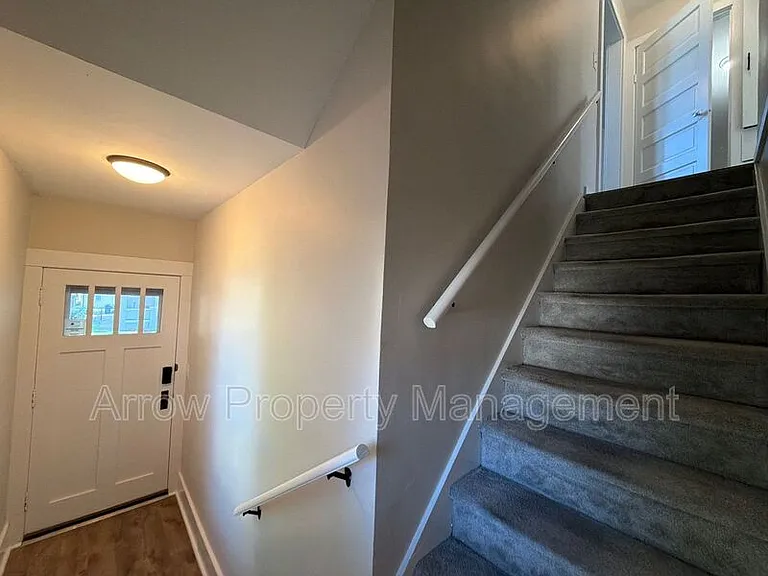 1459 Plum St #2 — Photo 2