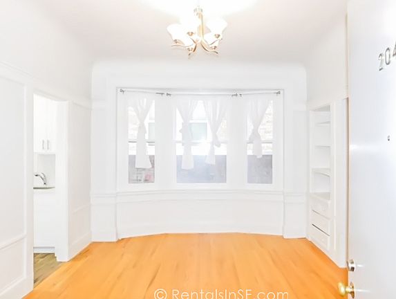 3rd image of 999 Bush St APT 204
