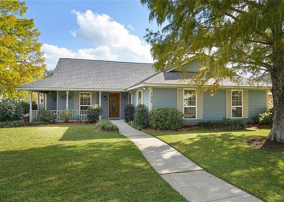 1st image of 108 Oakmont Dr