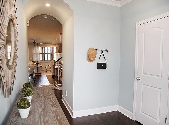 2nd image of 1581 Hampshire Pl #938