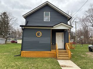 1015 N 5th St, Niles, MI 49120