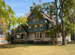 22 Knobs Rd, Union, WV 24983