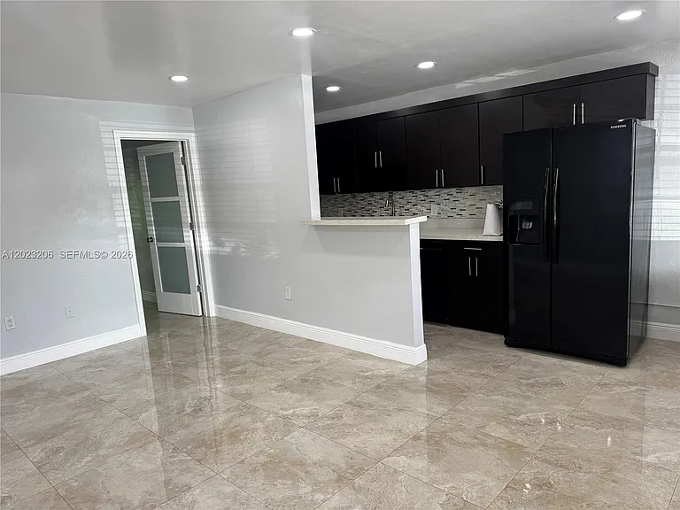 1860 Venice Park Dr #107 — Photo 5