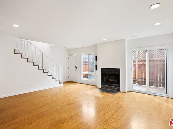 4th image of 1534 N Formosa Ave APT 3