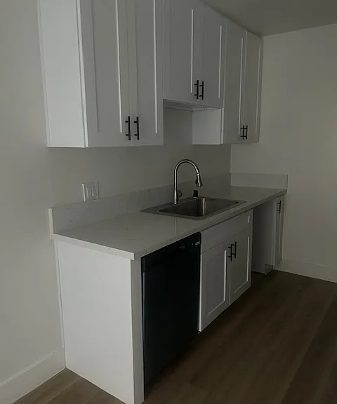 5216 Kester Ave #3 — Photo 2