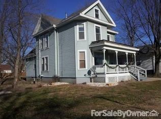 419 E Elm St, Gillespie, IL 62033