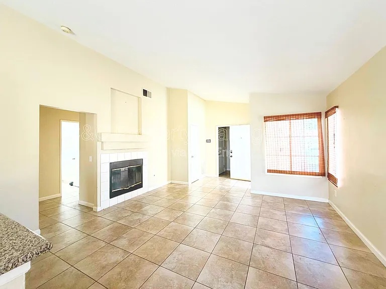 13489 Monterey Way — Photo 4