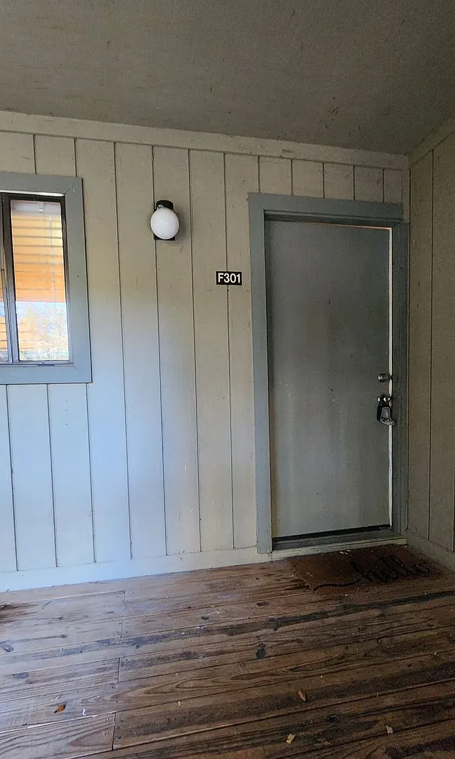 2 bedroom/2 bath condo in Treehouse Village — Photo 2