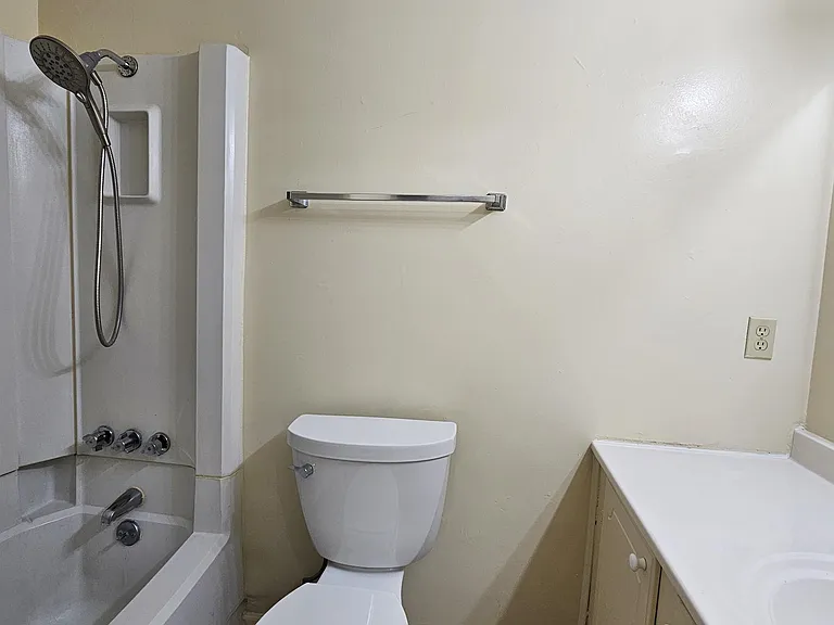 1322 Kings Dr #A — Photo 20