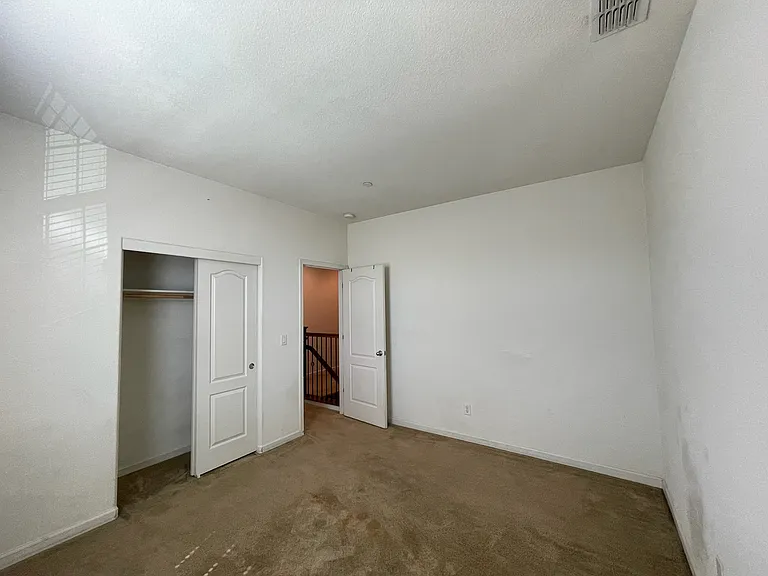 130 Barnhill Dr — Photo 11