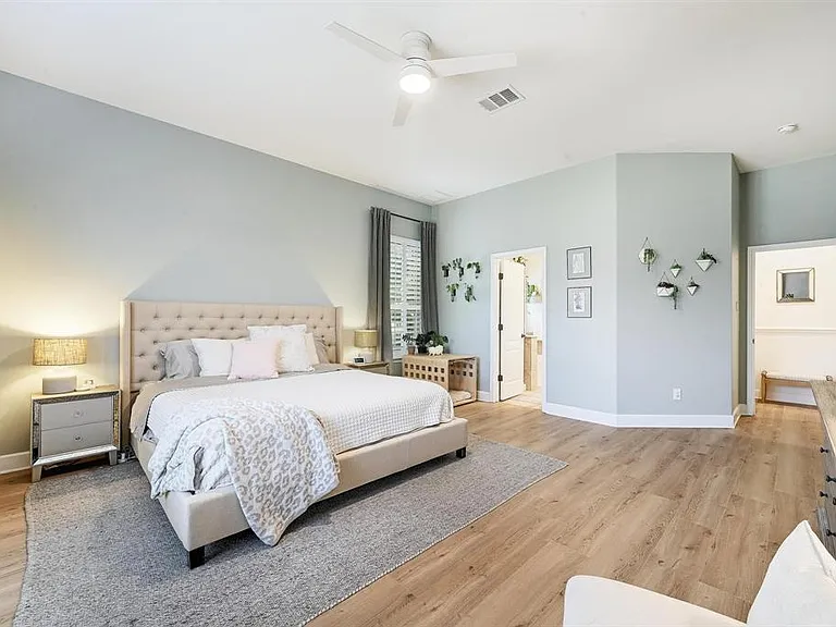 7721 Haggans Ln — Photo 15