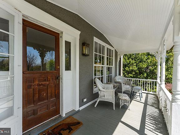 4th image of 871 Old Chapel Rd