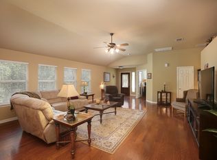 8811 Brocken Frst, Helotes, TX 78023