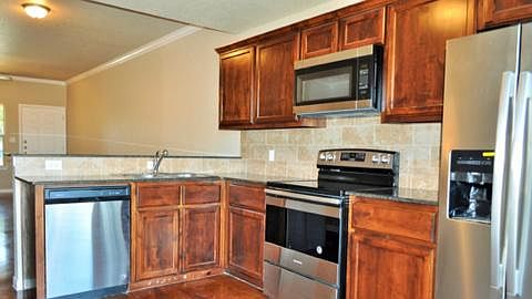 2nd image of 205 Watts Ln
