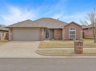 15820 Sonador Dr, Edmond, OK 73013