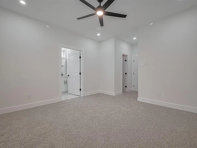 7546 Charlie St — Photo 30