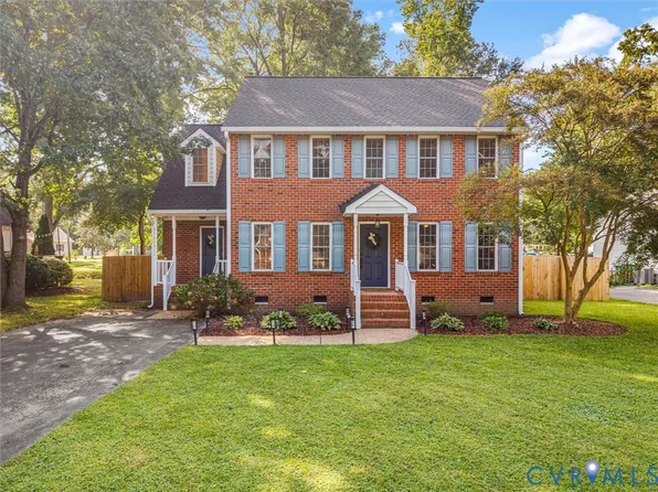 103 N Macon Ter, Ashland, VA 23005