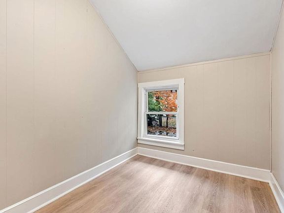 5th image of 14-24 C St #14