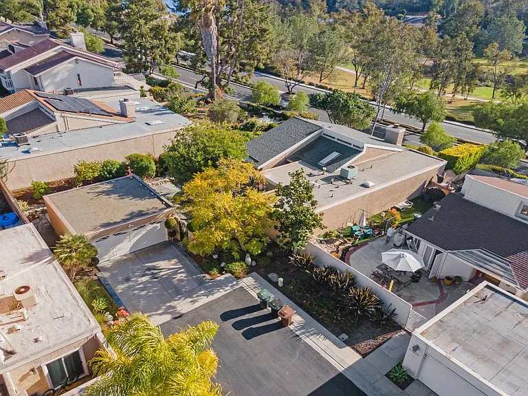 24232 Tahoe Ct — Photo 40