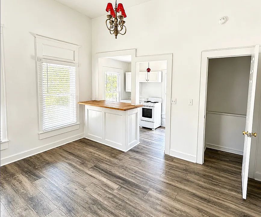 Unit C - Living Room & Kitchen