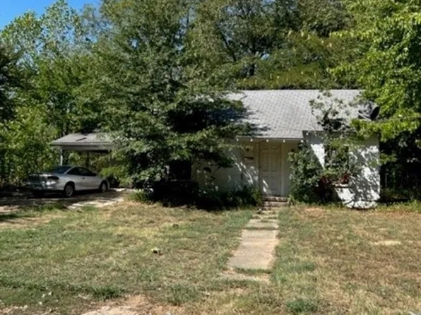 1327 W Houston St, Paris, TX 75460